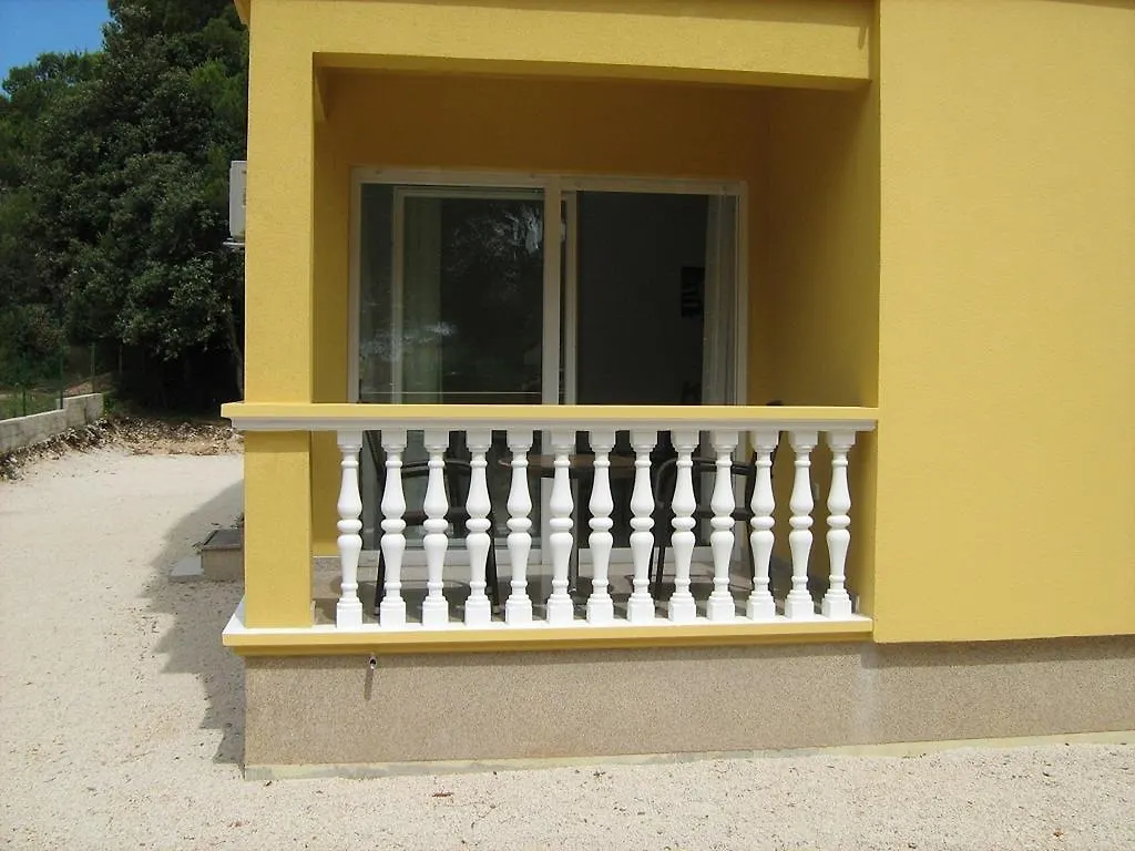 Apartmani Cuka Pakoštane